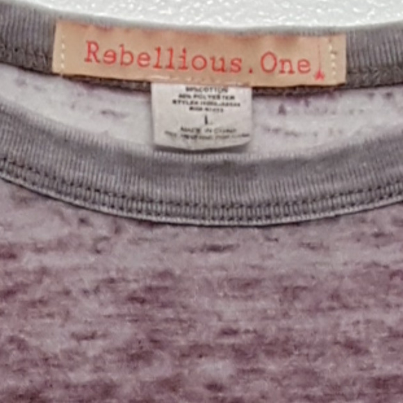 Soft lightweight Tee.California Babe - Picture 5 of 5